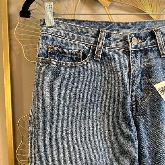 Brandy Melville John Galt Quinn Jeans - Picture 5 of 14
